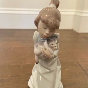 Lladro “Sleepy Kitten” Figurine